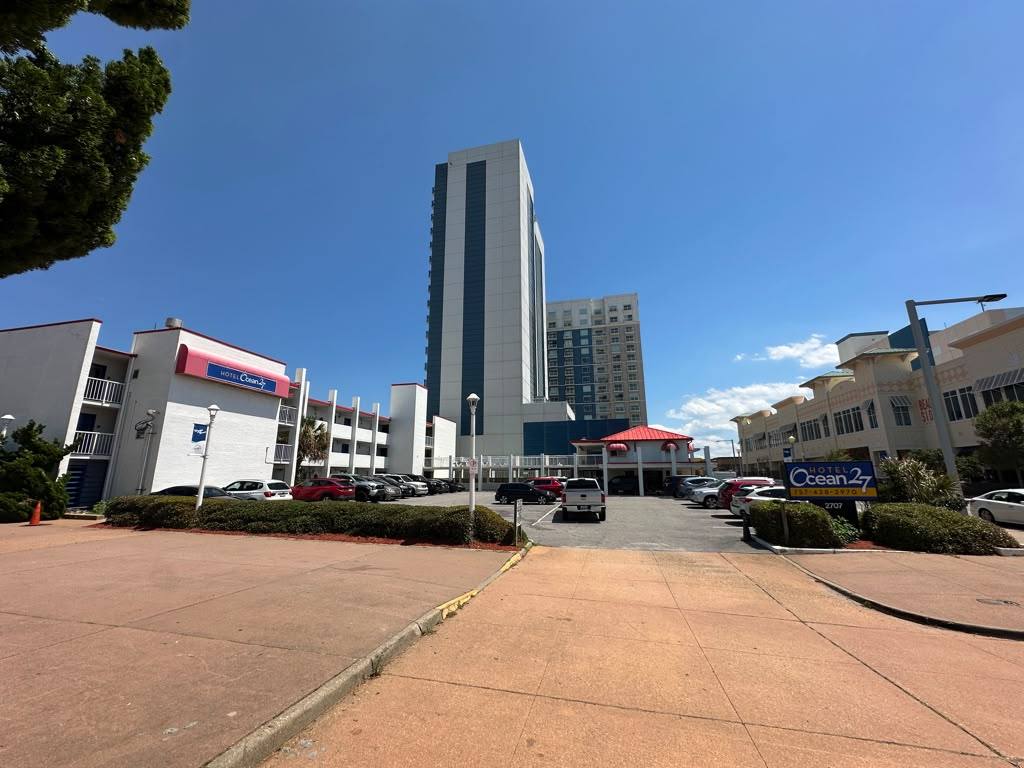 Ocean 27 Ocean Front entrance and parking